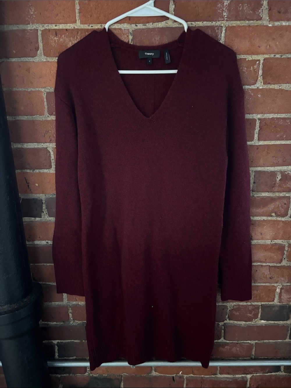 Theory Burgundy 100% Cashmere V-Neck Long Sweater Dress
